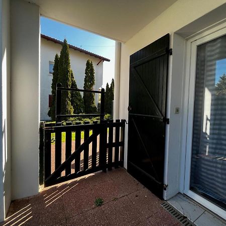 Bel Appartement T3 Avec Jardin, Piscine Et Parking, Proche Plage A Hendaye - Fr-1-239-739 Dış mekan fotoğraf